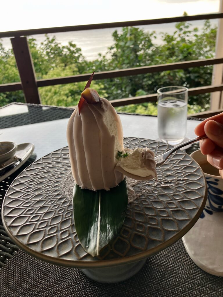 沖縄ホテル「百名伽藍」カフェ