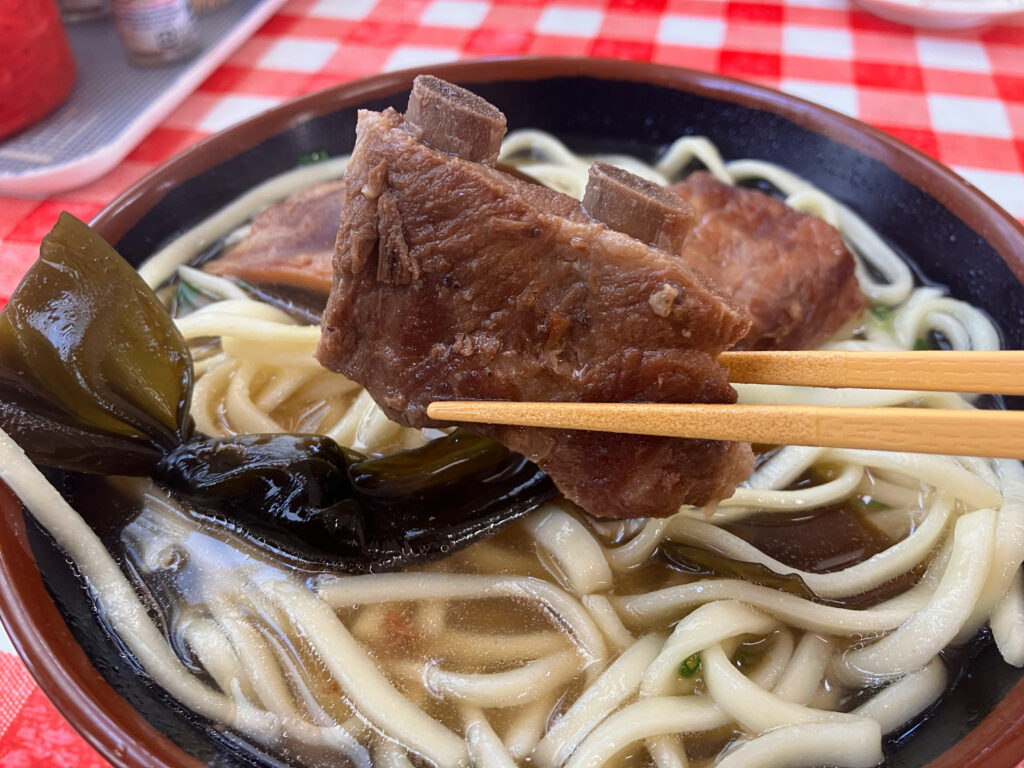 「宮里そば」ソーキそば