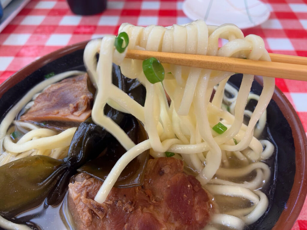 「宮里そば」ソーキそば