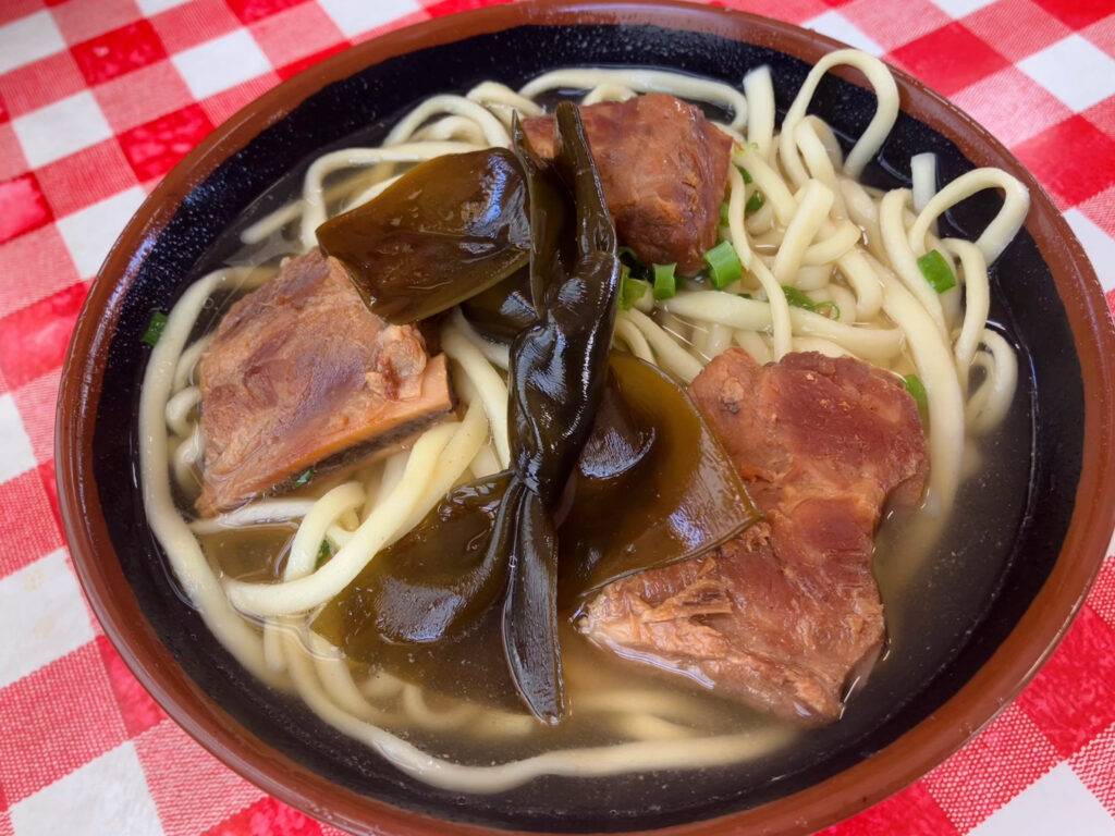 「宮里そば」ソーキそば