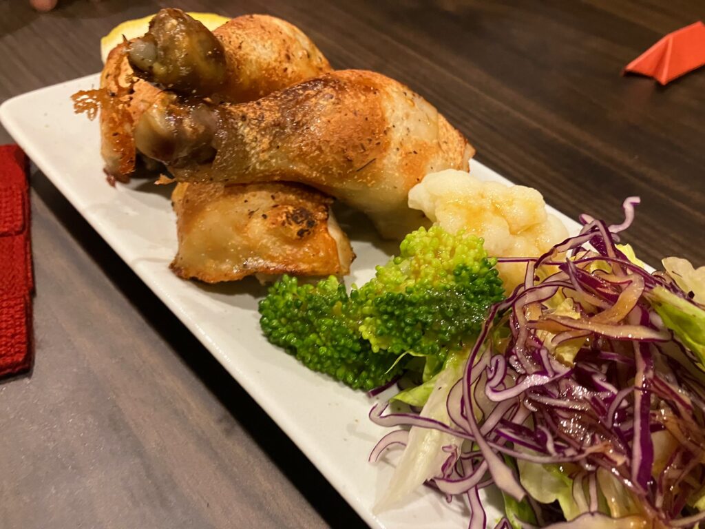 「輝月」骨付き鶏もも肉のコンフィー