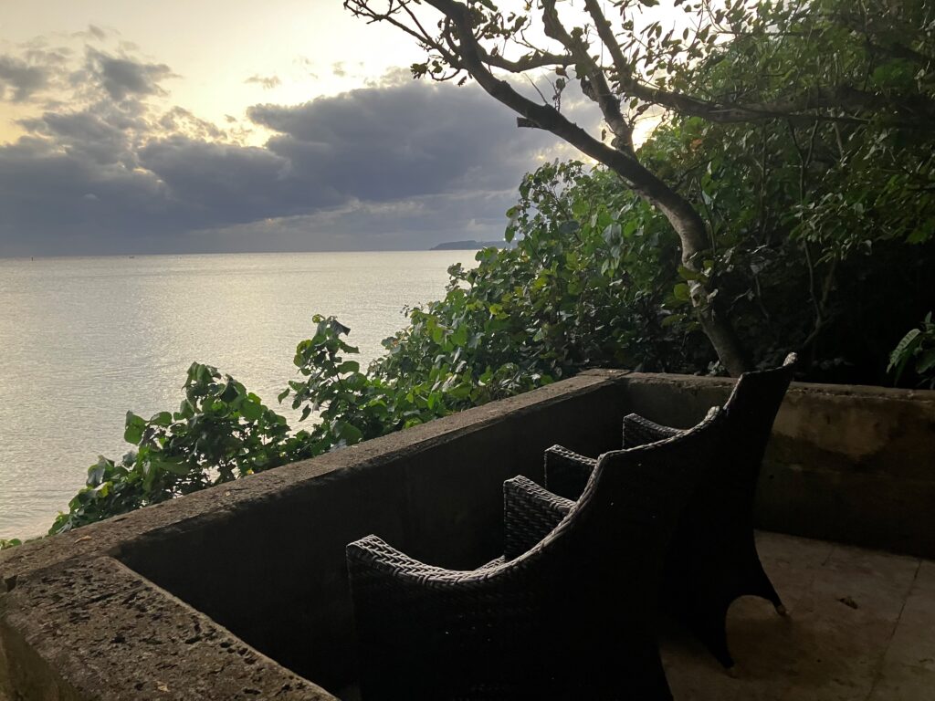 百名伽藍から見た夕暮れ時の海と空