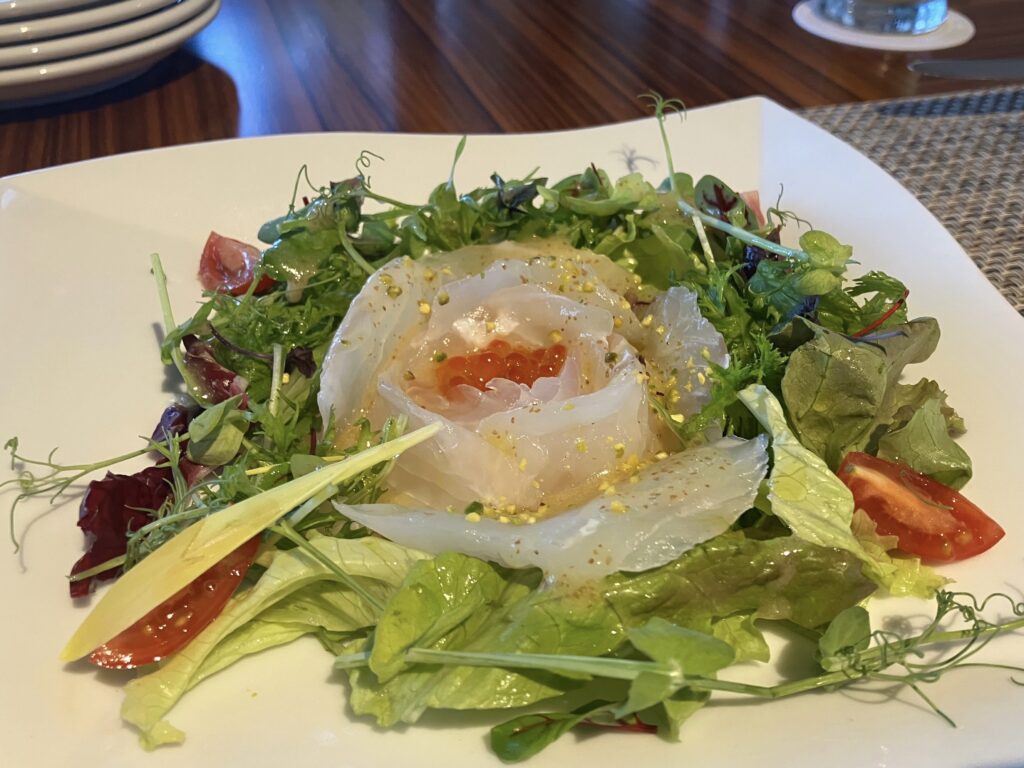 名護市喜瀬のイタリアン「チュララ」のアカジンミーバイのカルパッチョ