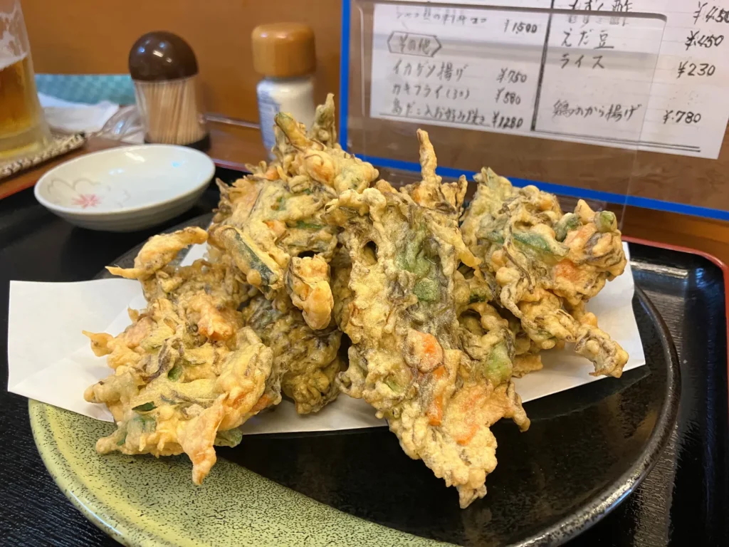 本部町谷茶「華まる」のもずく天ぷら