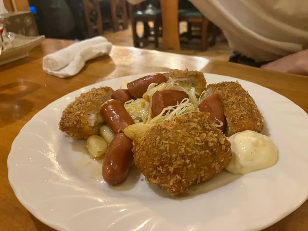 本部町大浜「居酒屋 海」のマグロチーズのはさみ揚げ
