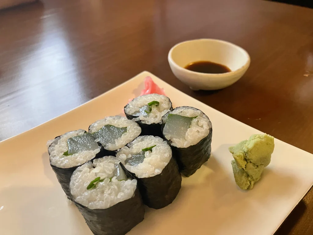 西原町我謝「居食屋ふるさと」のイカじぞ巻き